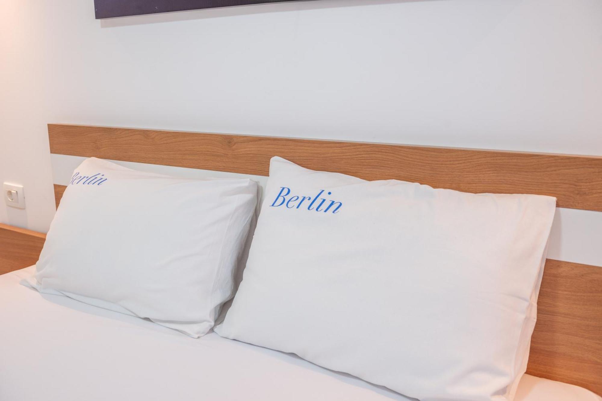 Bed and Breakfast Premium Berlin With Pool Ulcinj Zewnętrze zdjęcie