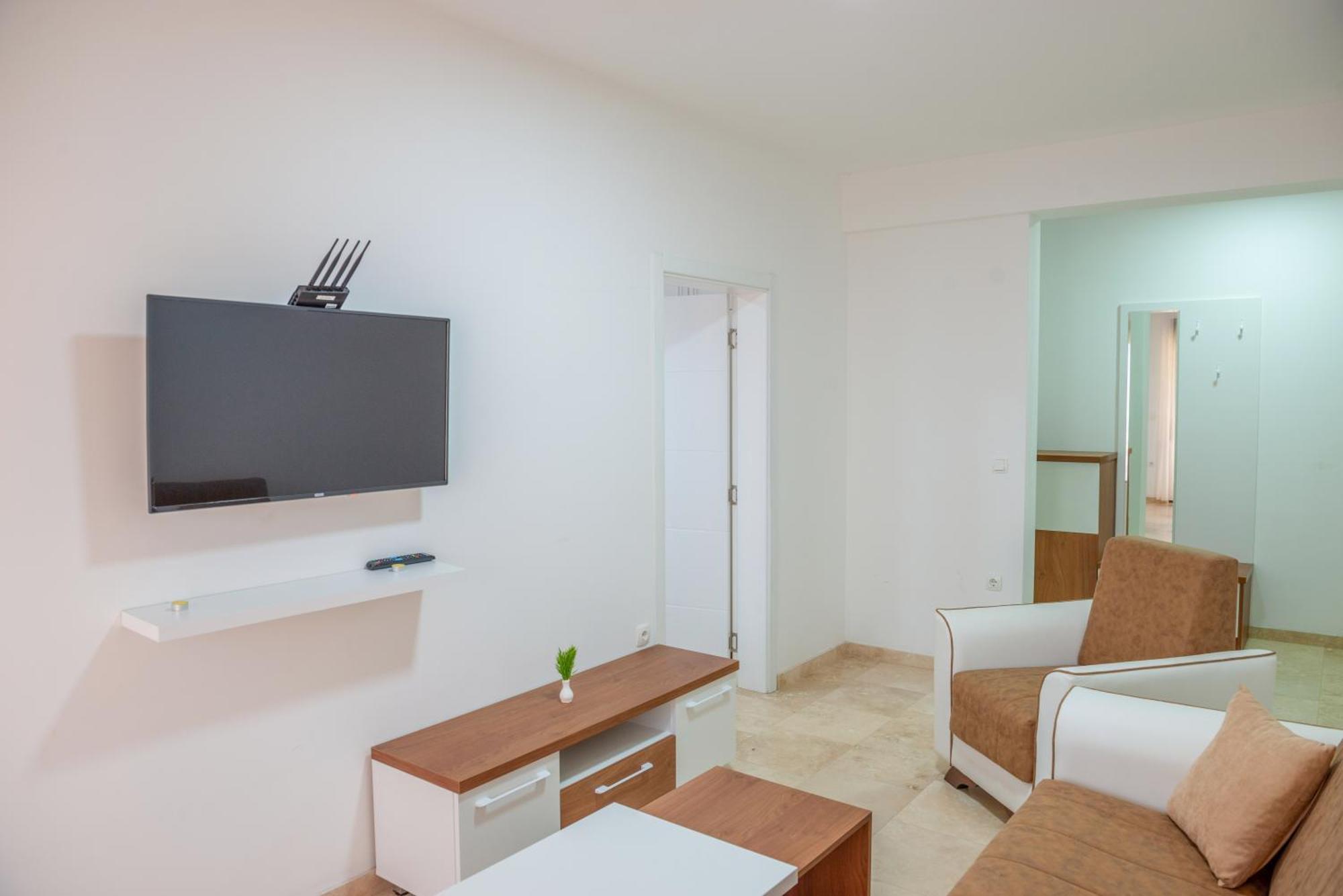 Bed and Breakfast Premium Berlin With Pool Ulcinj Zewnętrze zdjęcie