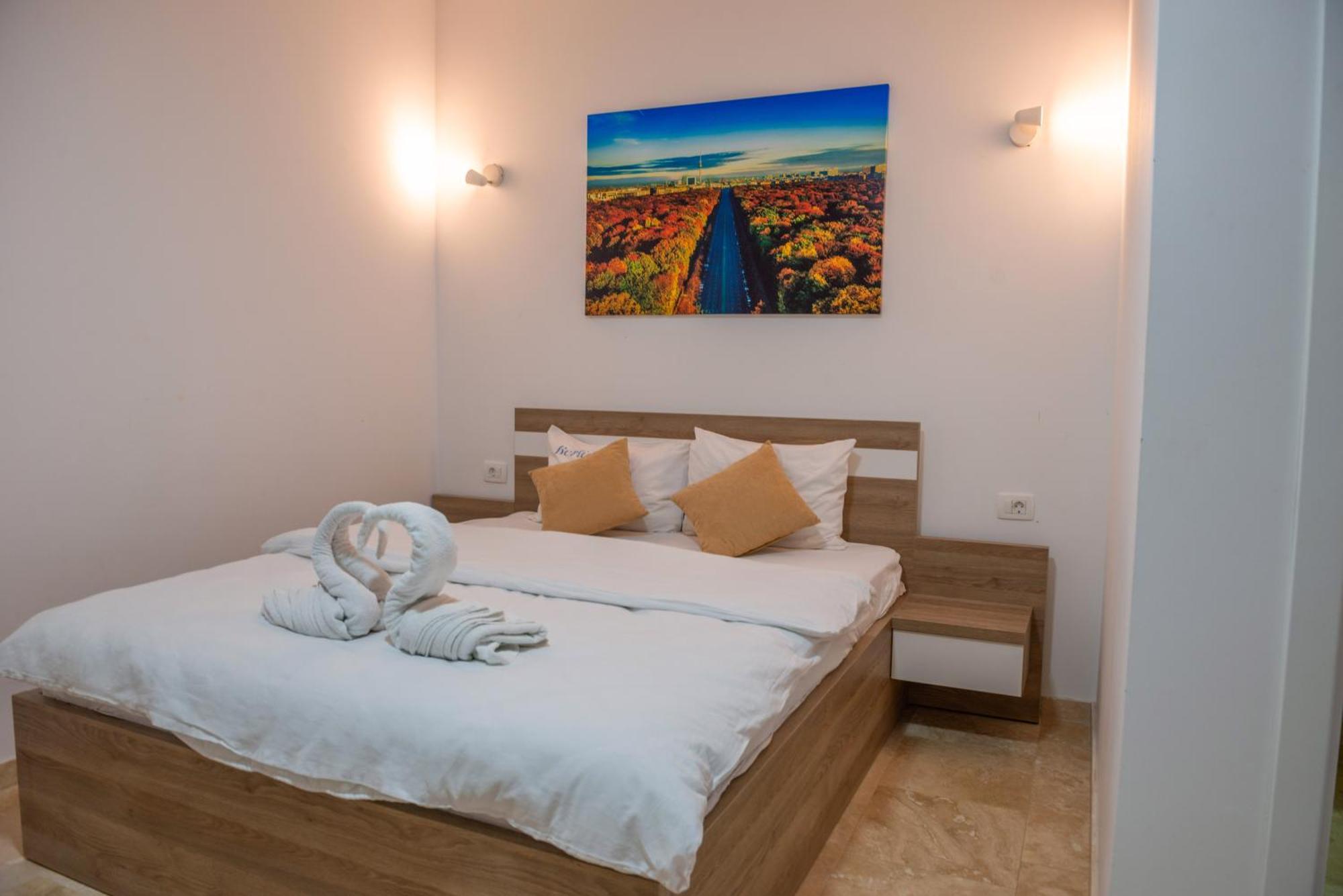 Bed and Breakfast Premium Berlin With Pool Ulcinj Zewnętrze zdjęcie
