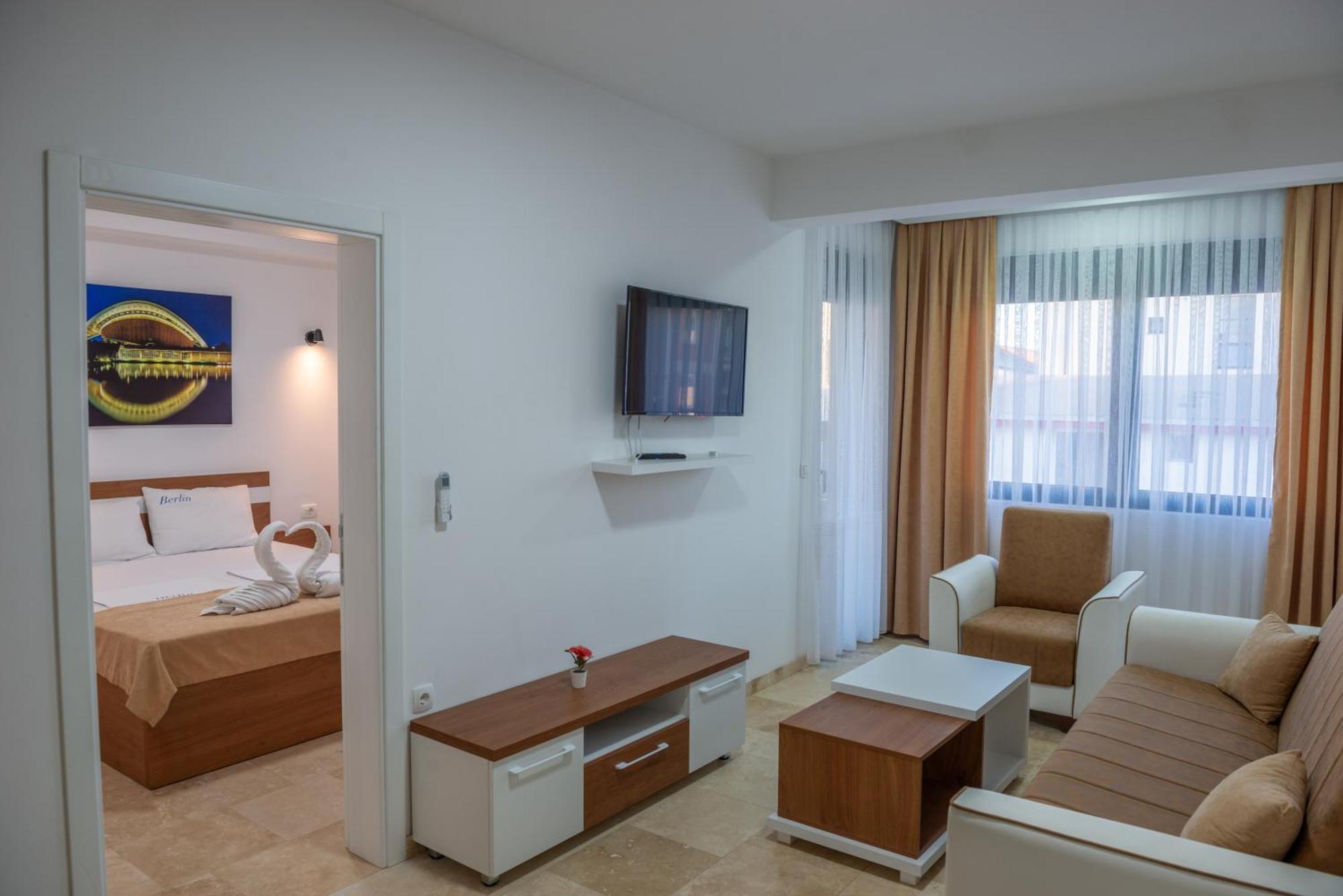 Bed and Breakfast Premium Berlin With Pool Ulcinj Zewnętrze zdjęcie