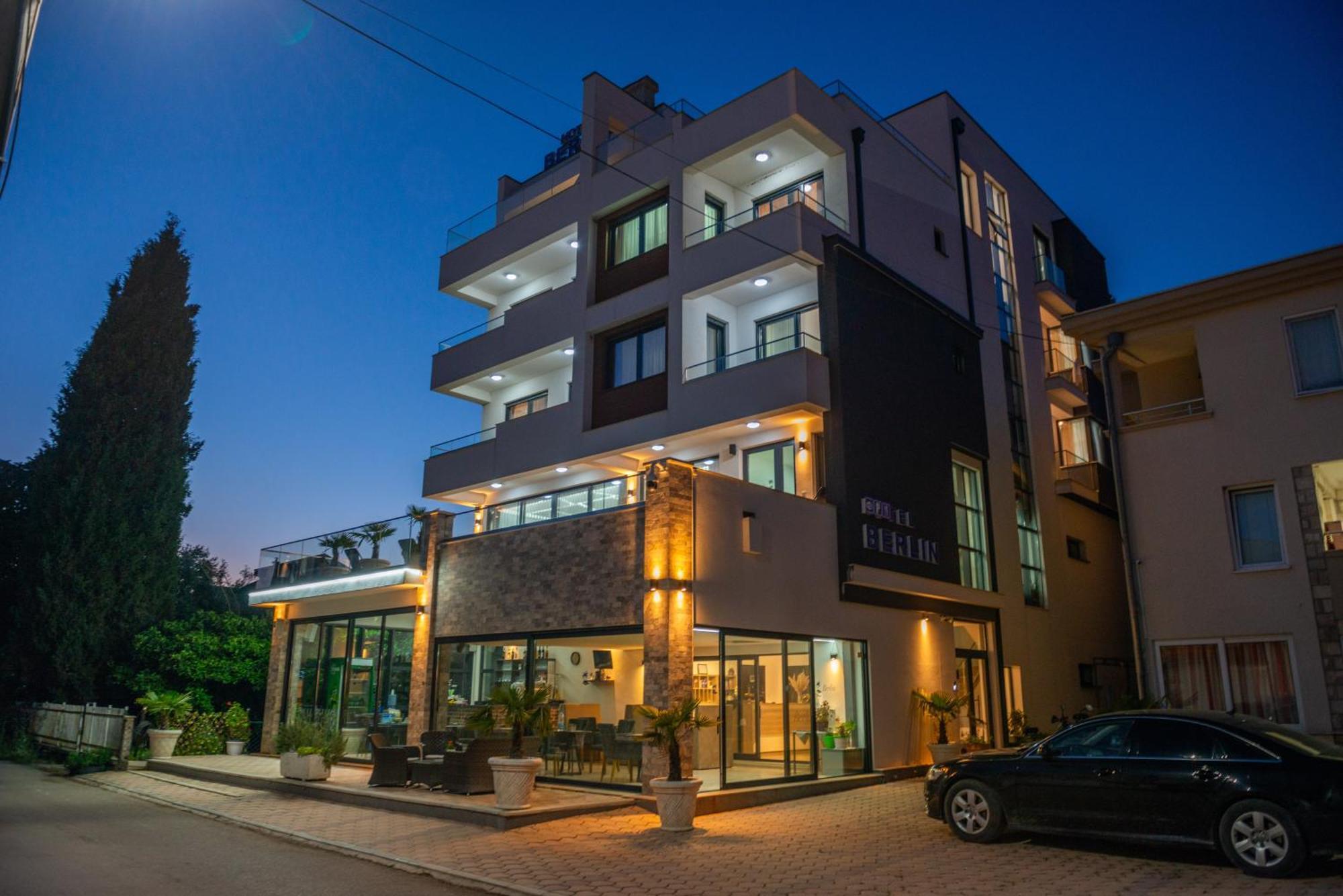 Bed and Breakfast Premium Berlin With Pool Ulcinj Zewnętrze zdjęcie