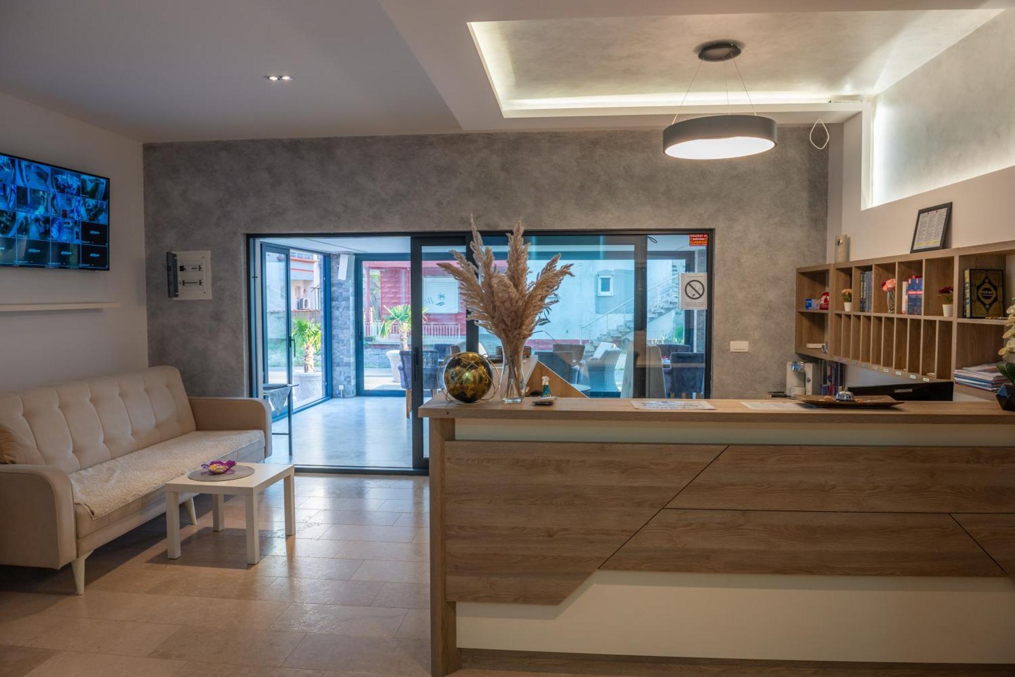 Bed and Breakfast Premium Berlin With Pool Ulcinj Zewnętrze zdjęcie